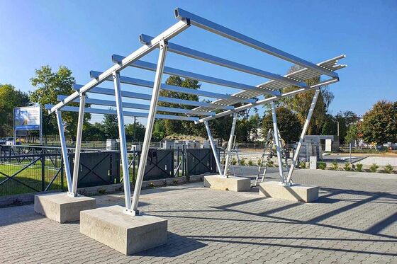 Hệ thống lắp đặt BIPV dạng mô-đun - Giá đỡ thép 115mm với khung lắp sẵn cho nhà để xe năng lượng mặt trời trên mái nhà